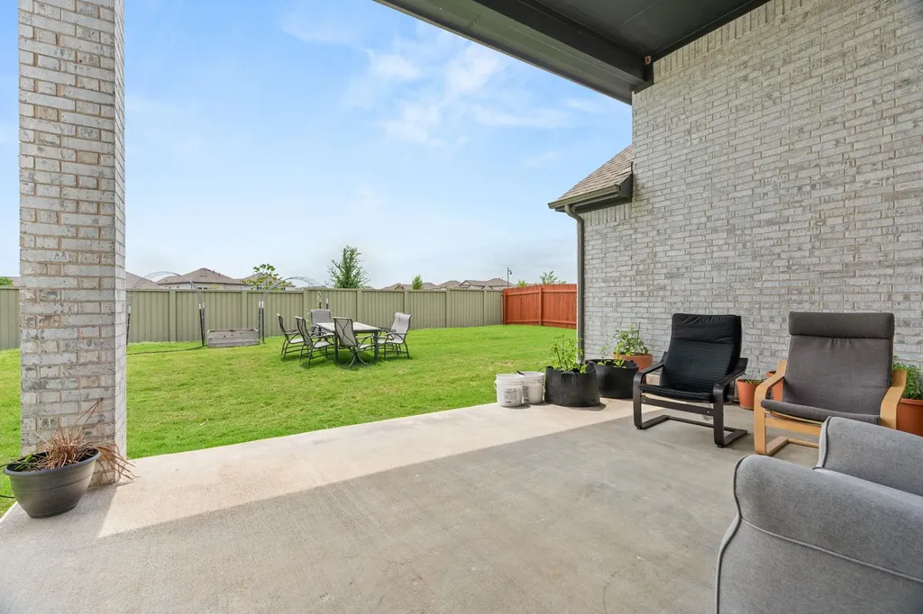 372 Hollister Drive Liberty Hill TX 78642