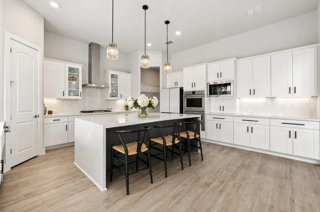 16813 Roselin Drive Austin TX 78738