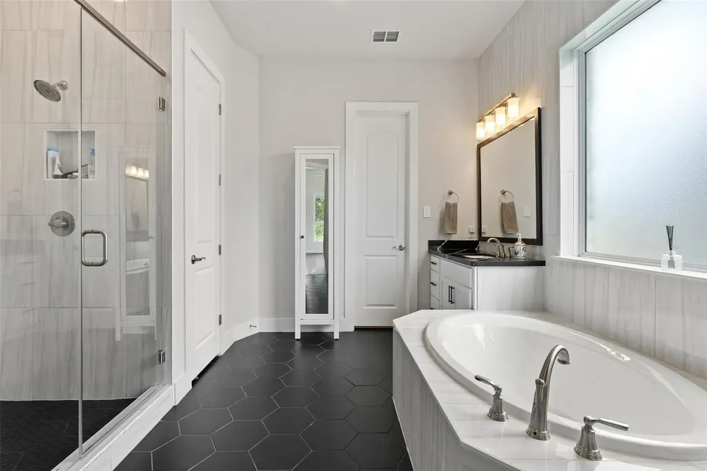 16813 Roselin Drive Austin TX 78738