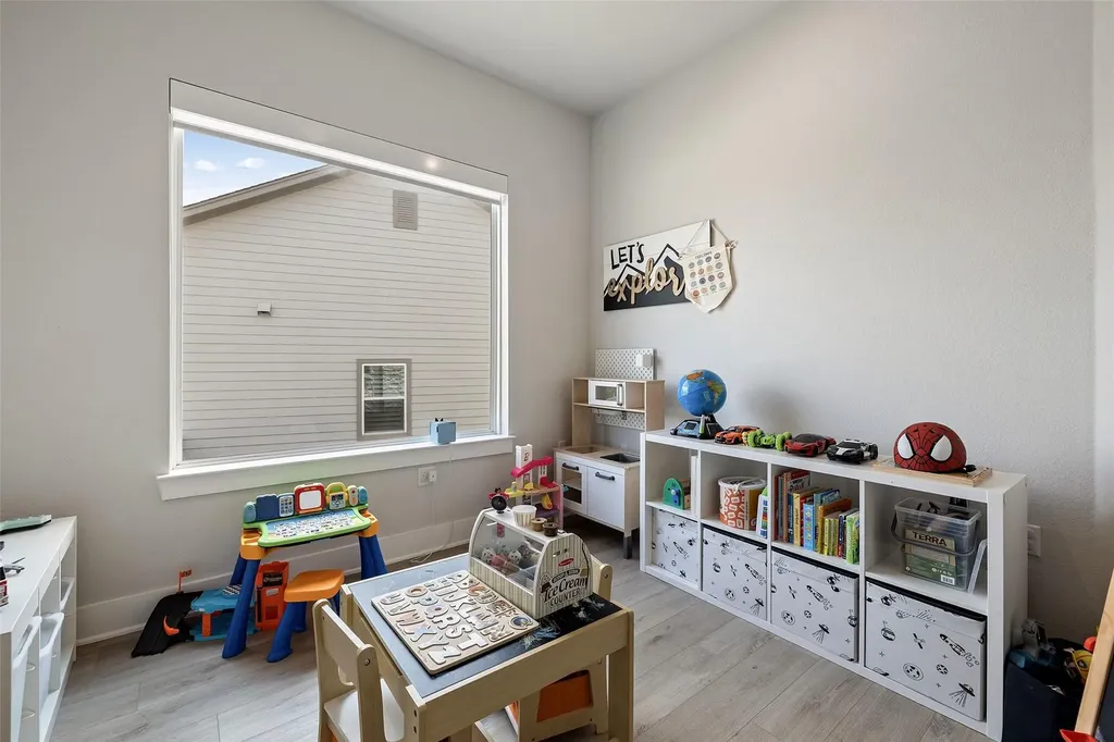 16813 Roselin Drive Austin TX 78738