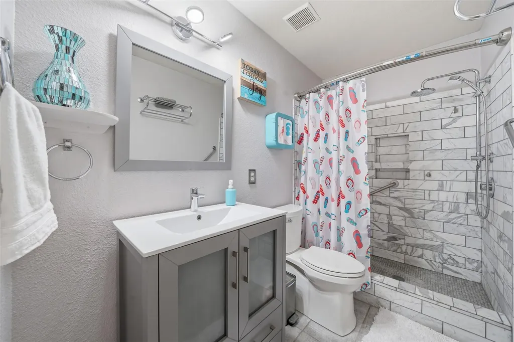 21142 Northland Drive Lago Vista TX 78645