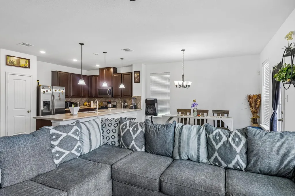 14109 James Garfield Street Manor TX 78653