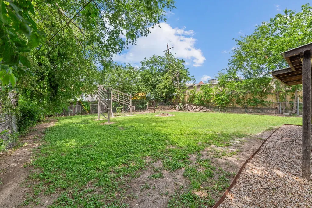 1500 Fairfield Drive Austin TX 78757