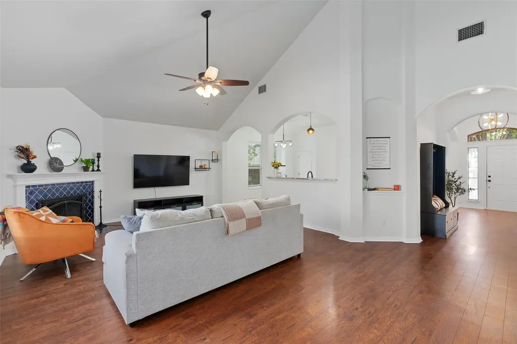 902 Lavender Cove Pflugerville TX 78660