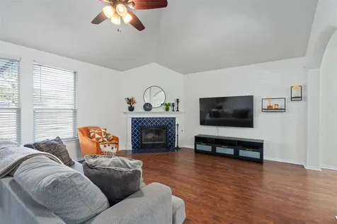 902 Lavender Cove Pflugerville TX 78660