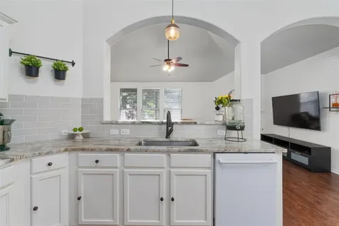 902 Lavender Cove Pflugerville TX 78660