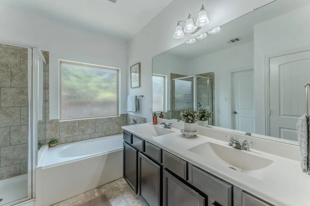 188 Shale Circle Buda TX 78610