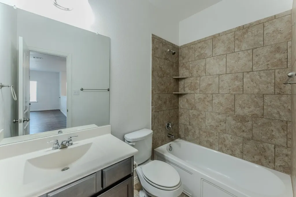 188 Shale Circle Buda TX 78610