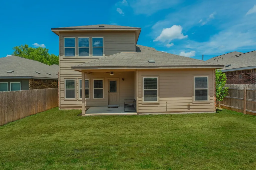 188 Shale Circle Buda TX 78610