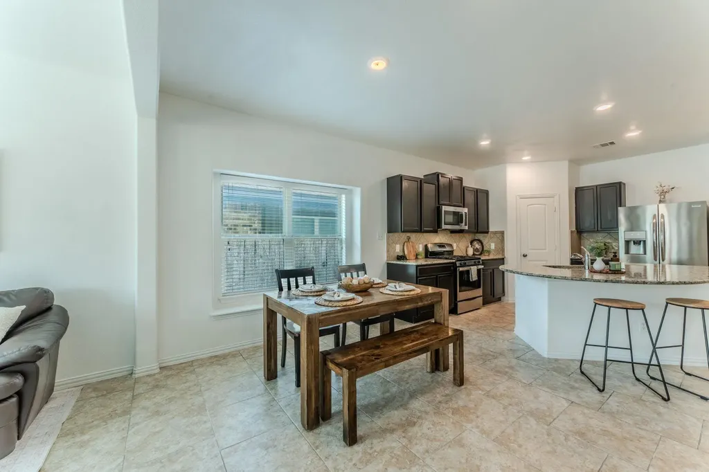 188 Shale Circle Buda TX 78610