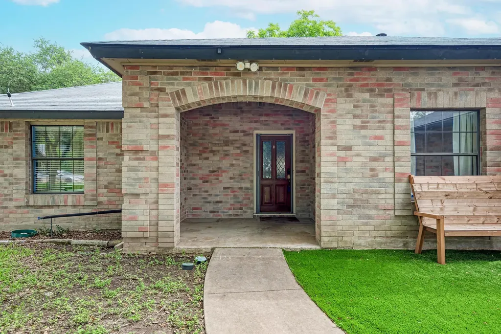 403 Hickory Ridge Trail Pflugerville TX 78660