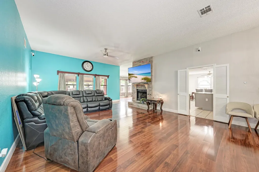 403 Hickory Ridge Trail Pflugerville TX 78660