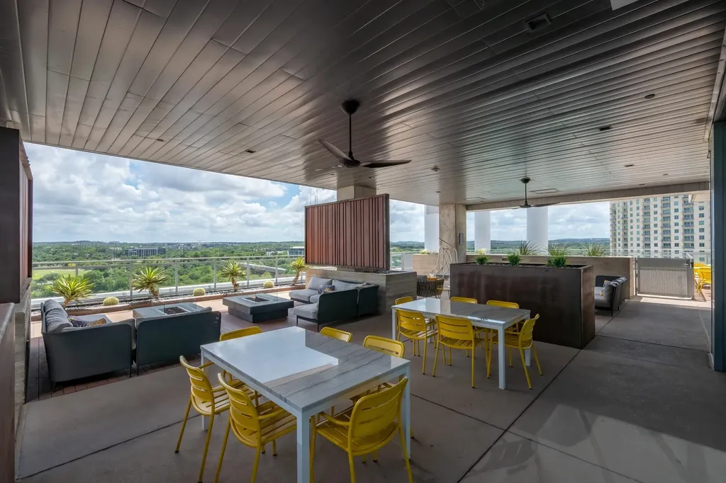 222 West Avenue Austin TX 78701