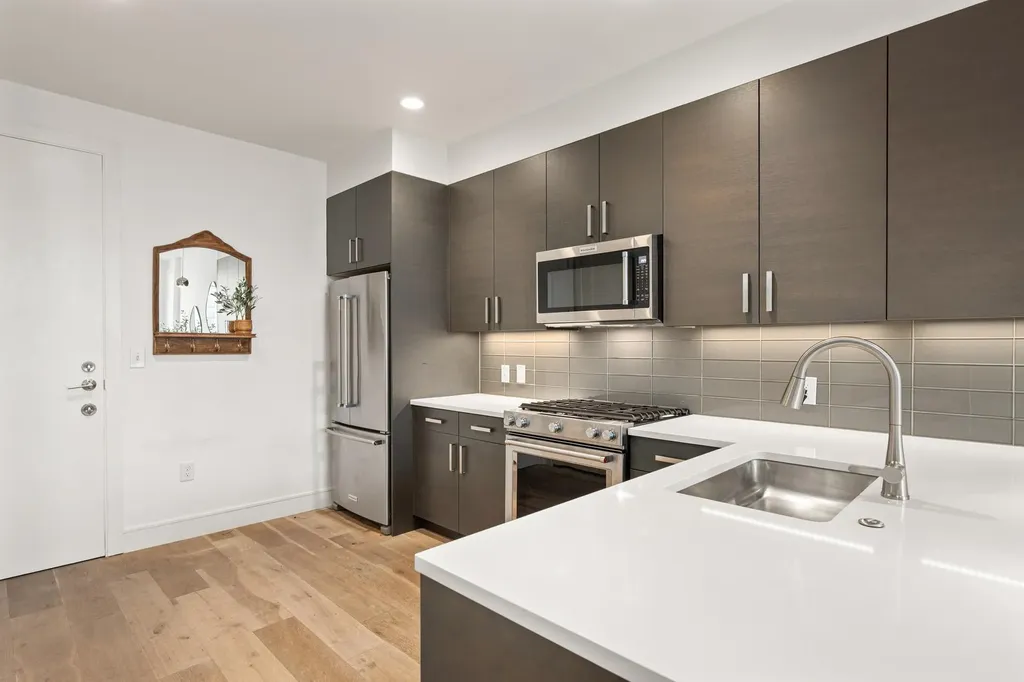 222 West Avenue Austin TX 78701