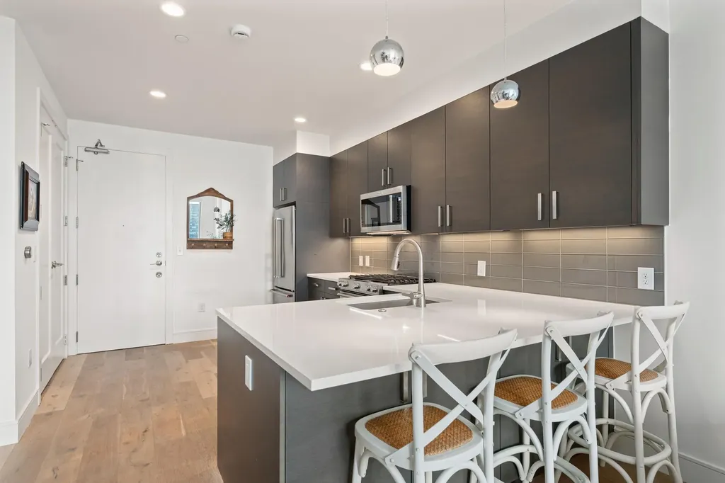 222 West Avenue Austin TX 78701