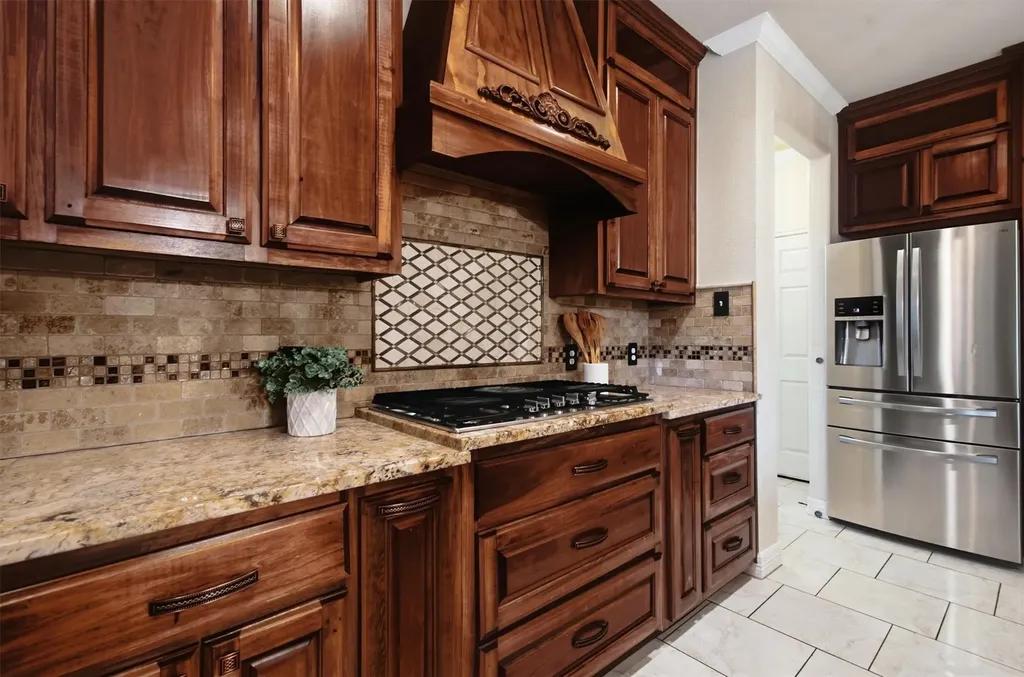 113 Scarlet Oak Cove Kyle TX 78640