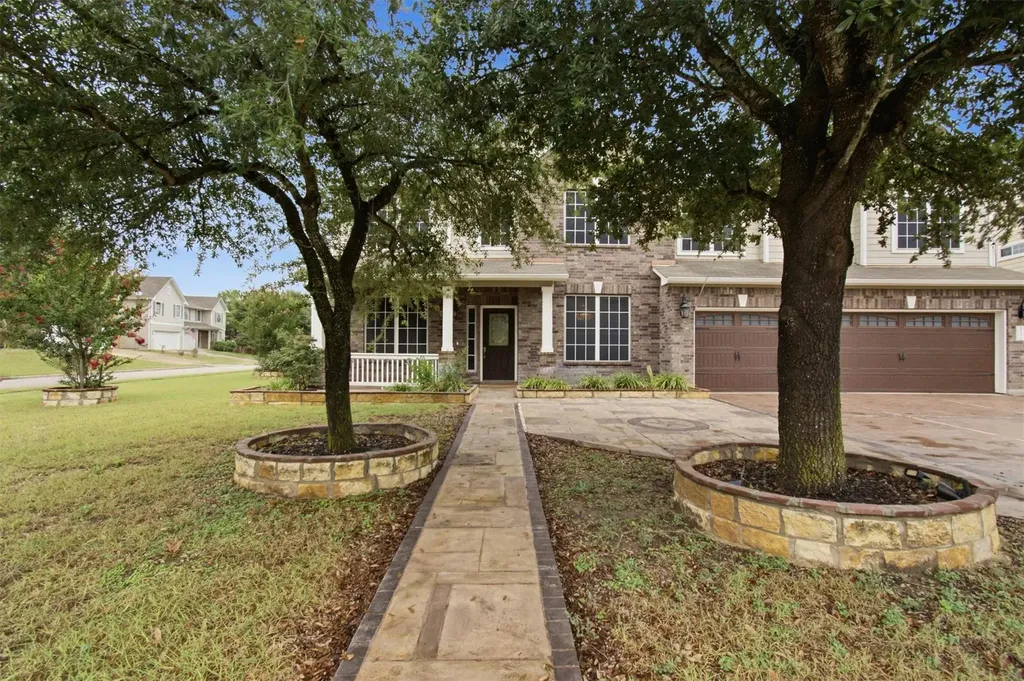 113 Scarlet Oak Cove Kyle TX 78640