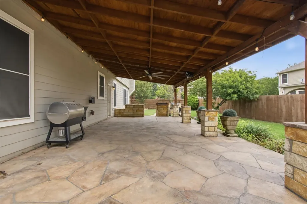 113 Scarlet Oak Cove Kyle TX 78640