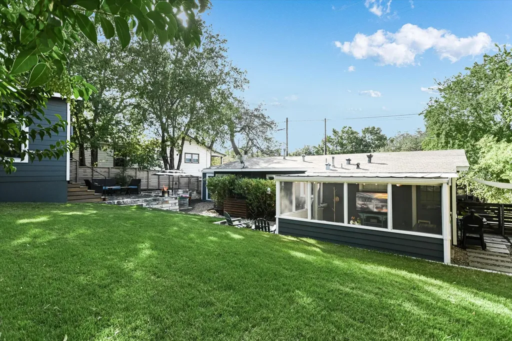 2805 S 5th Street Austin TX 78704