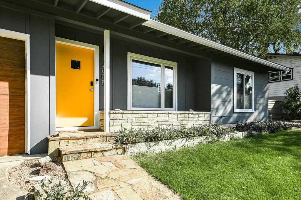 2805 S 5th Street Austin TX 78704