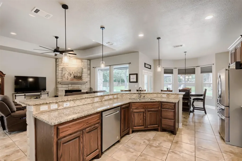 138 Elm Wood Drive Elgin TX 78621