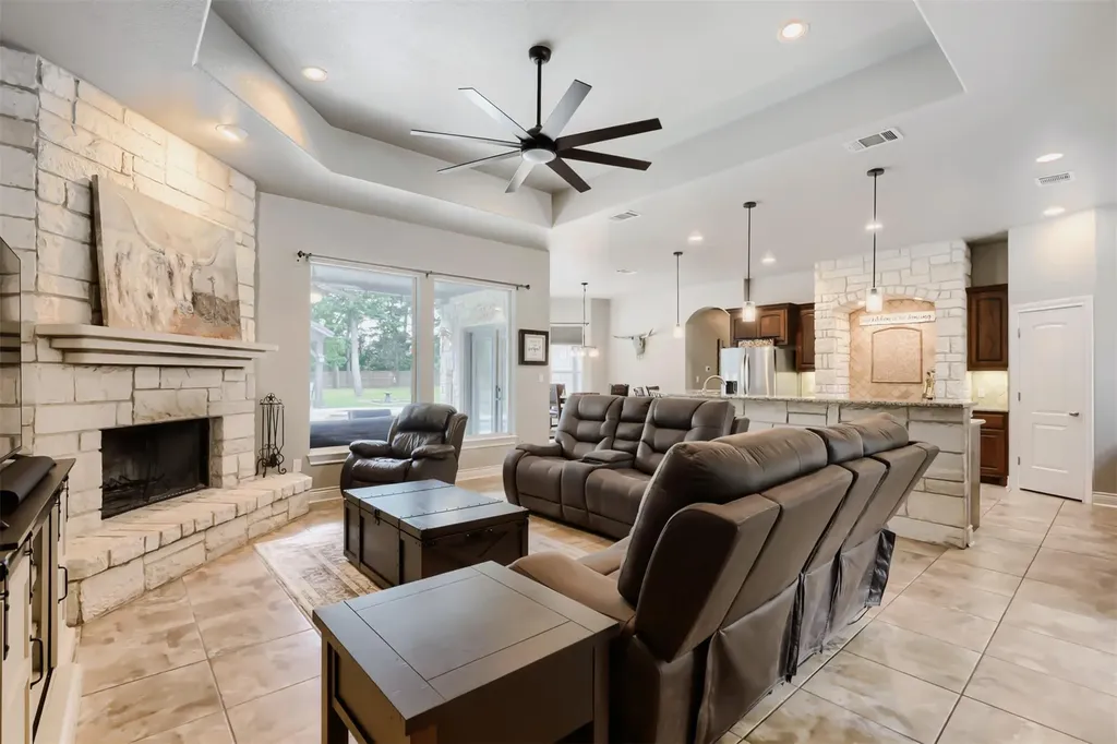 138 Elm Wood Drive Elgin TX 78621
