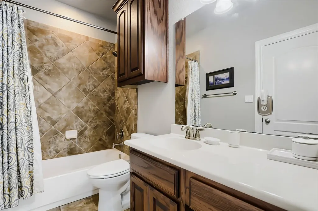 138 Elm Wood Drive Elgin TX 78621