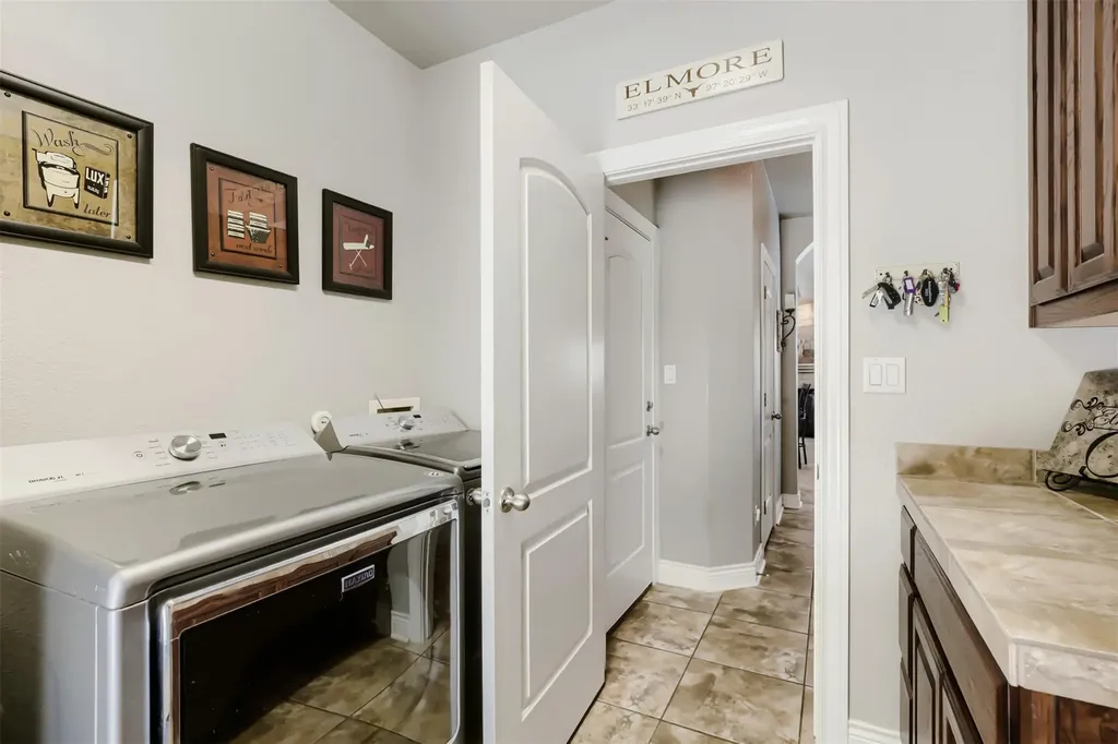 138 Elm Wood Drive Elgin TX 78621