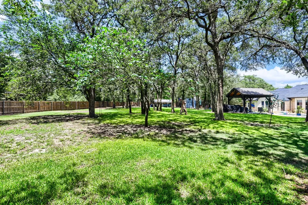 138 Elm Wood Drive Elgin TX 78621