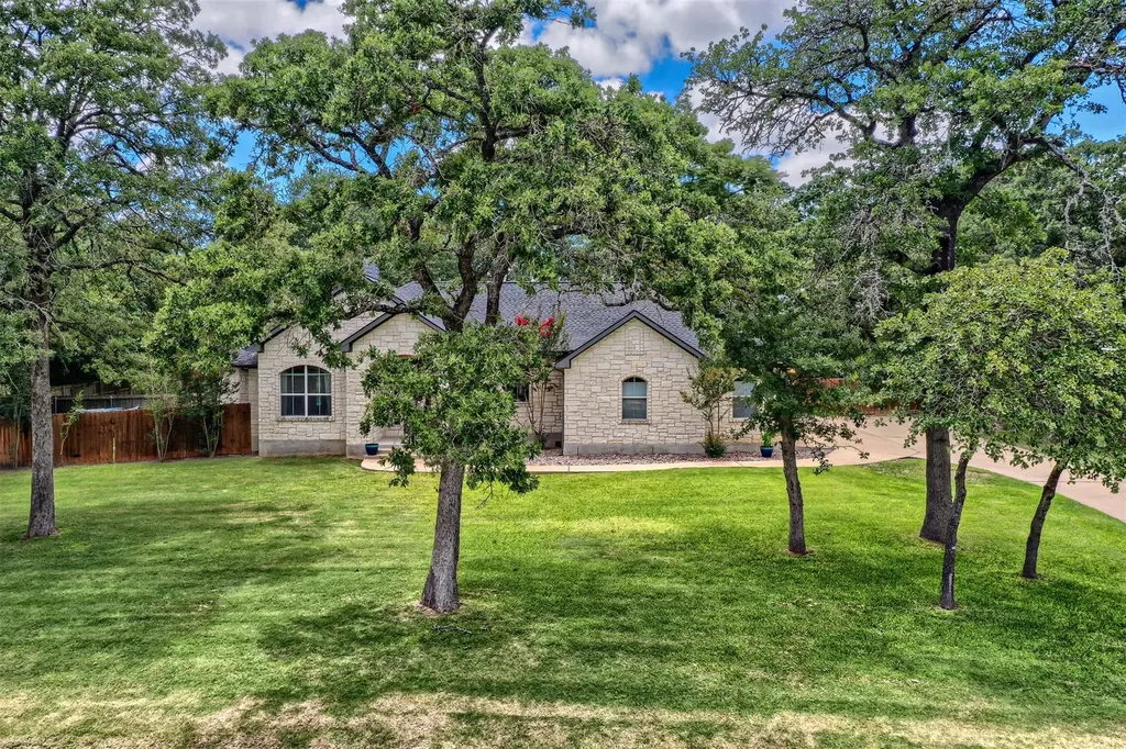 138 Elm Wood Drive Elgin TX 78621