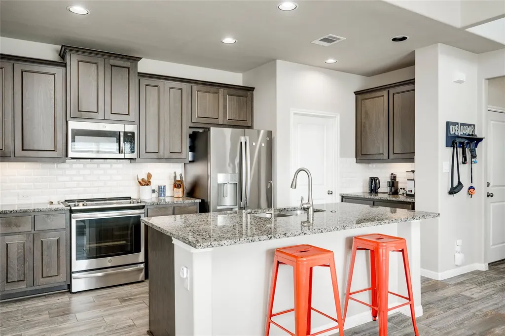 709 Tinton Falls Lane Pflugerville TX 78660