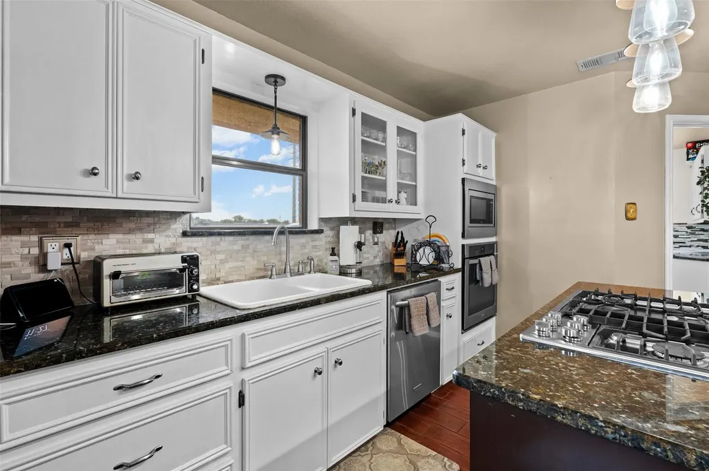 1512 Panther Loop Pflugerville TX 78660