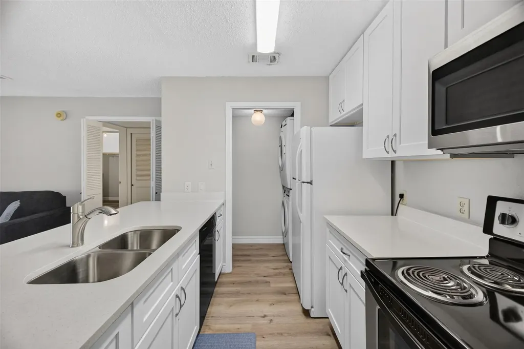 3115 Helms Street Austin TX 78705
