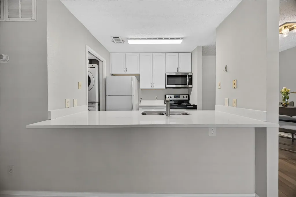 3115 Helms Street Austin TX 78705