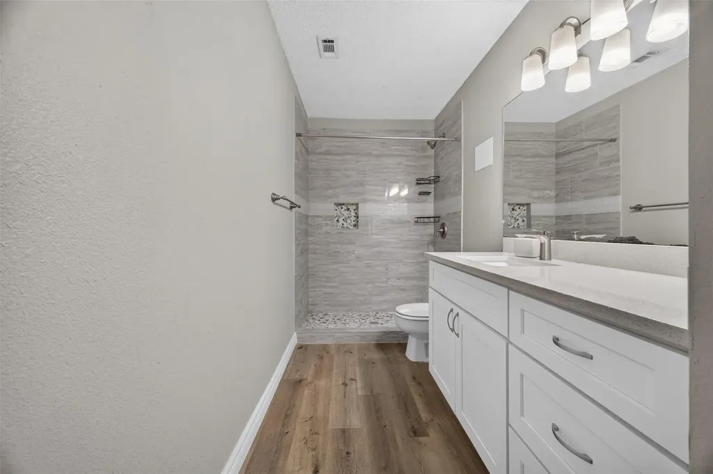 3115 Helms Street Austin TX 78705