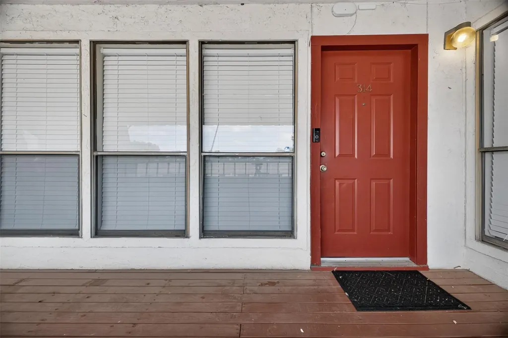 3115 Helms Street Austin TX 78705