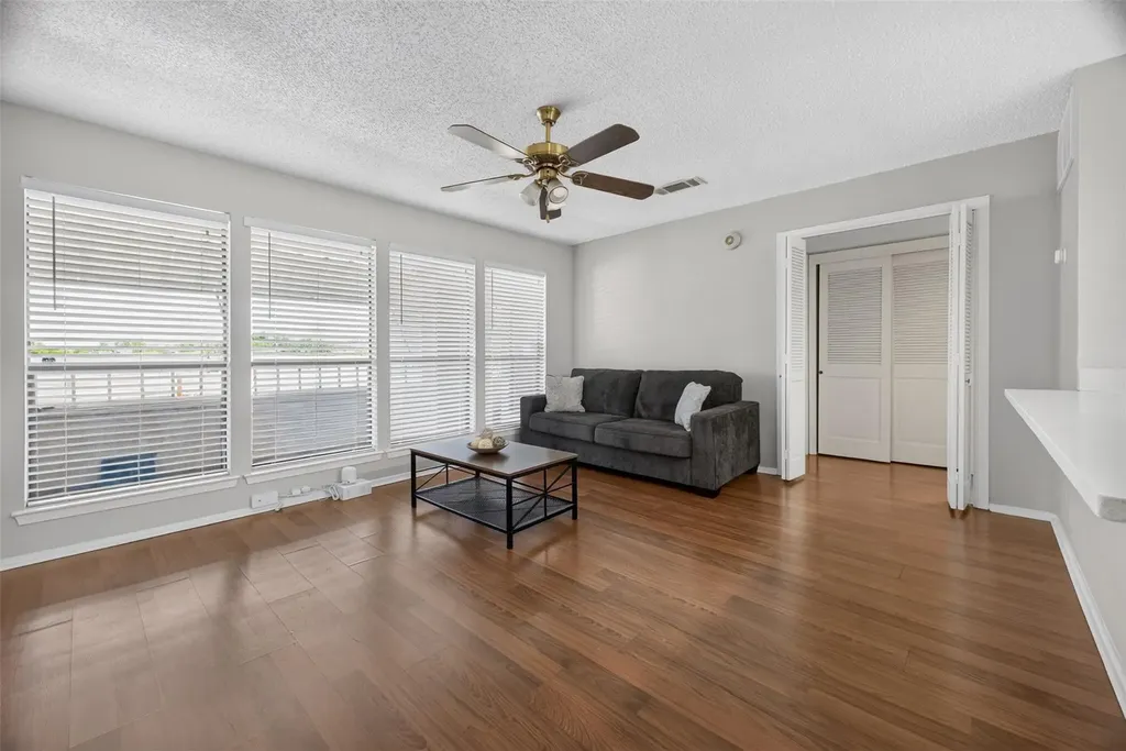 3115 Helms Street Austin TX 78705