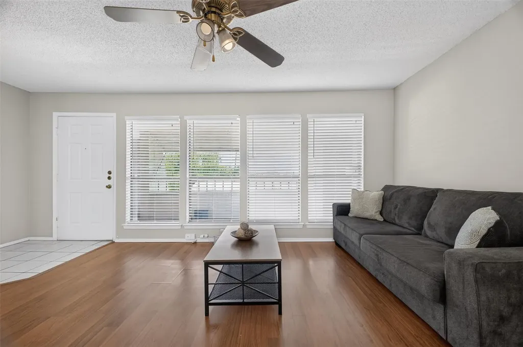 3115 Helms Street Austin TX 78705