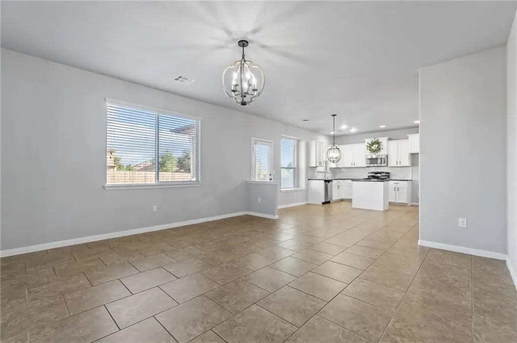 170 Kingfisher Lane Kyle TX 78640
