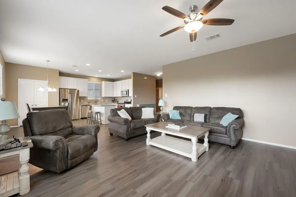 412 Perryville Loop Liberty Hill TX 78642