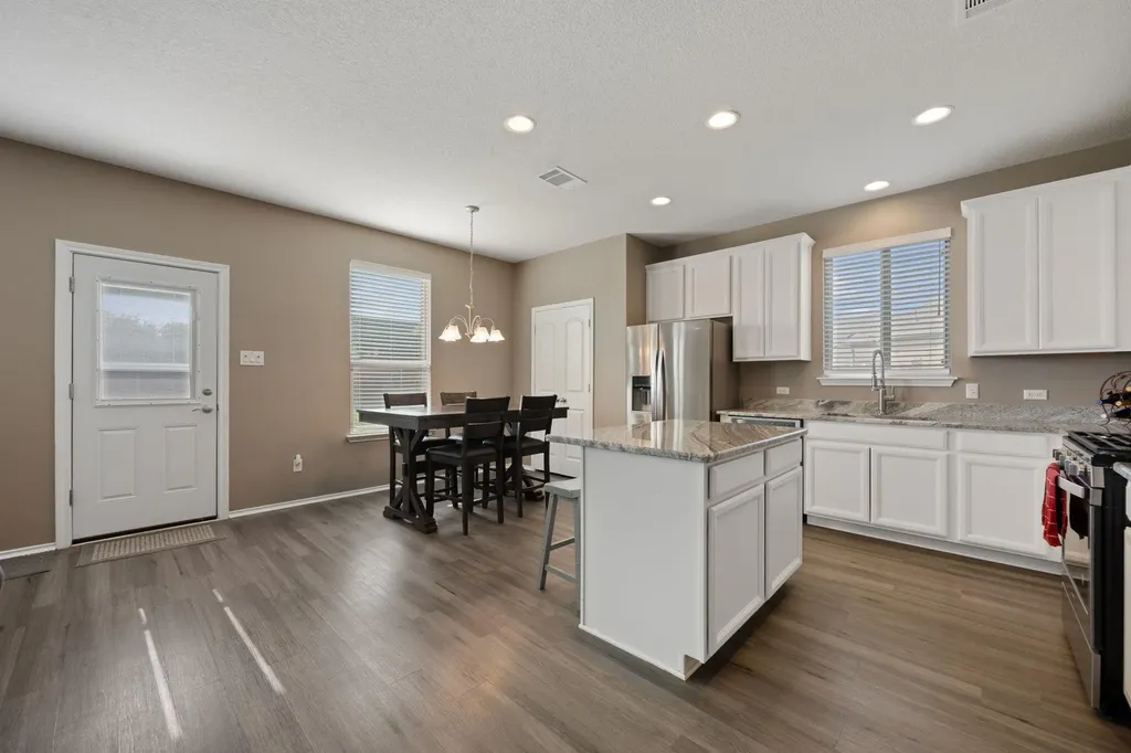 412 Perryville Loop Liberty Hill TX 78642