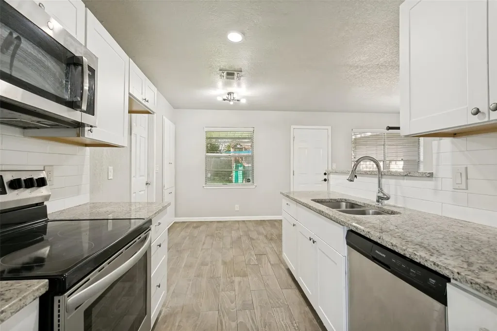 7247 Glen Hill San Antonio TX 78239