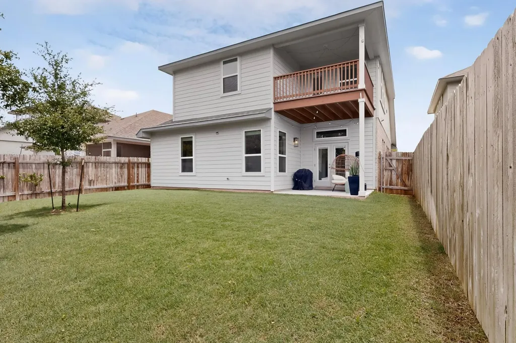 1008 Summer Glen Georgetown TX 78628