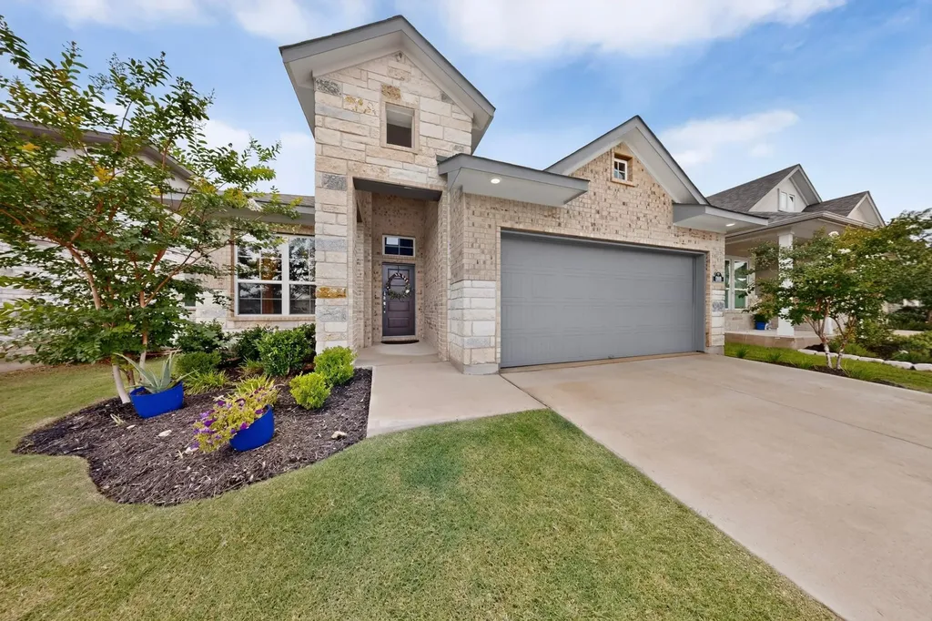 1008 Summer Glen Georgetown TX 78628