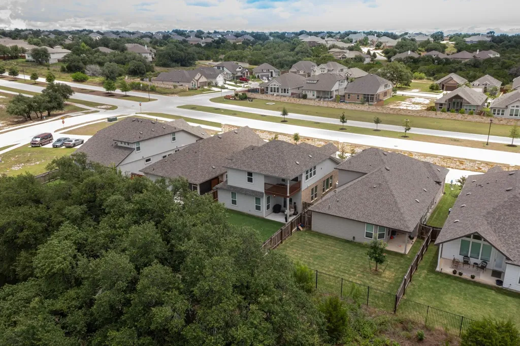 1008 Summer Glen Georgetown TX 78628