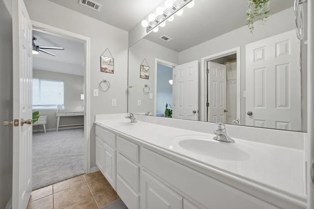 2204 Rio Mesa Drive Austin TX 78732