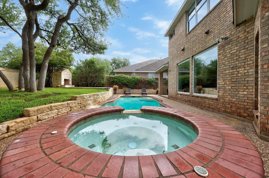 2204 Rio Mesa Drive Austin TX 78732