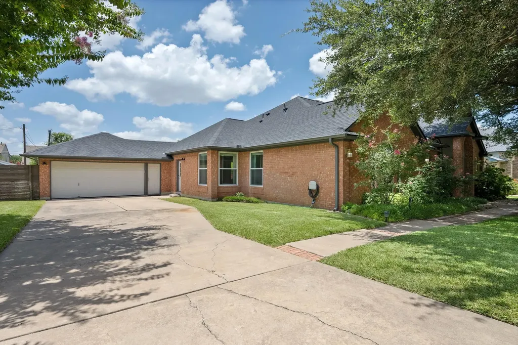 1304 Windcrest Drive Round Rock TX 78664