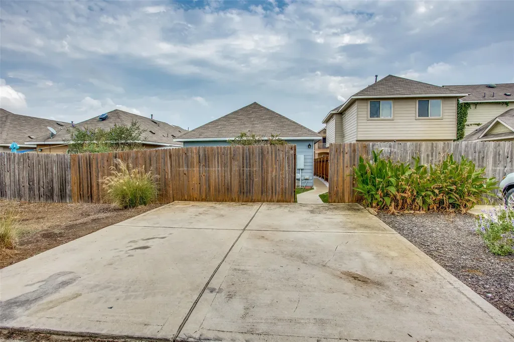 4518 Senda Lane Austin TX 78725
