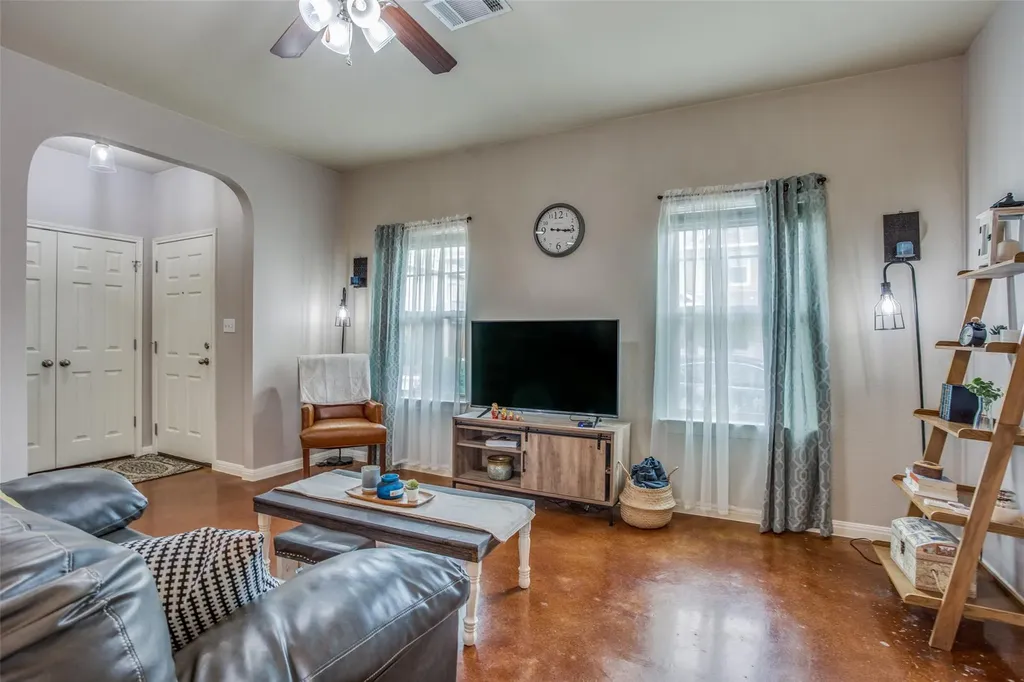 4518 Senda Lane Austin TX 78725